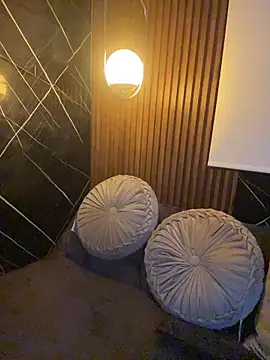 Snapshot of ValentinaEliot chatting on 02/12/26, 10:21 ValentinaEliot online show from 02/12/26, 10:21