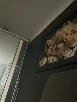 Snapshot of Alexmarcov chatting on 12/15/25, 09:24 Alexmarcov online show from 12/15/25, 09:24