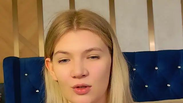 Vivien Hans online show from 03/26/26, 08:58