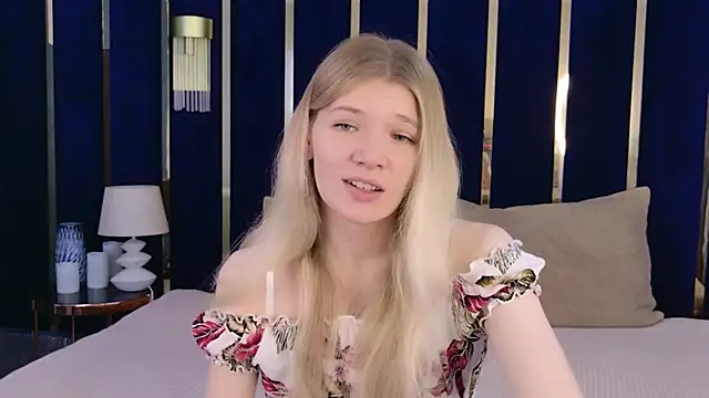 Vivien Hans online show from 05/24/26, 03:50