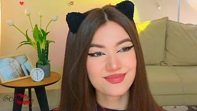 oliviaah  online show from 04/02/26, 03:20