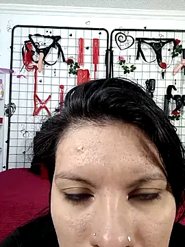 latinn girls online show from 12/16/25, 11:59