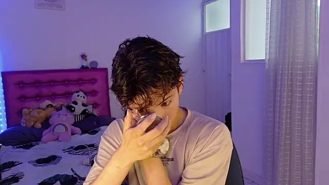 Dani Dancer online show from 04/04/26, 08:39