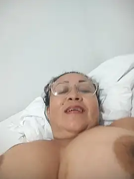 Nini Love  online show from 02/05/26, 08:08