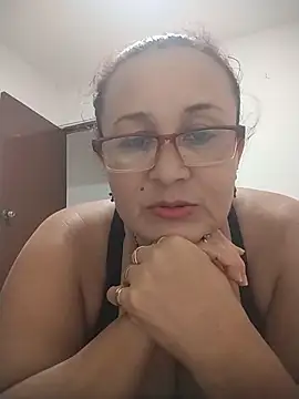 Nini Love  online show from 03/05/26, 01:23