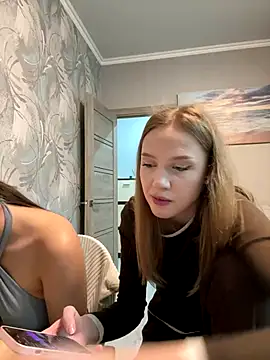 findwayout online show from 12/22/25, 01:19