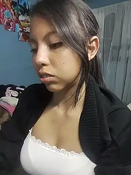 Snapshot of Princess_elia chatting on 07/15/26, 01:33 Princess elia online show from 07/15/26, 01:33