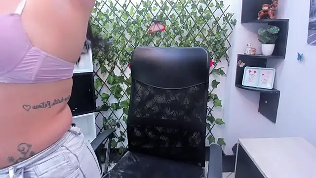 sophi hardd  online show from 02/20/26, 01:55