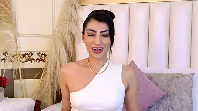 Snapshot of NinnaPiers chatting on 04/09/26, 11:37 NinnaPiers online show from 04/09/26, 11:37