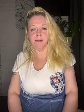 Snapshot of JenniferCarmen chatting on 01/31/26, 09:46 JenniferCarmen online show from 01/31/26, 09:46