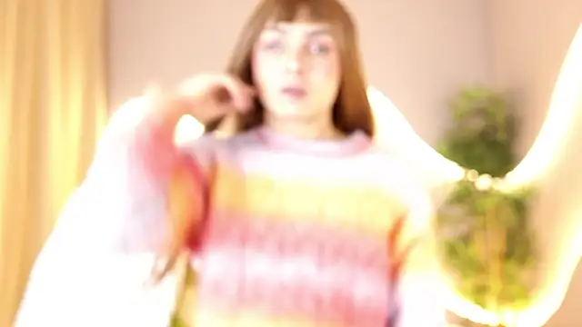 Snapshot of simone_sky chatting on 02/13/26, 12:45 simone sky online show from 02/13/26, 12:45