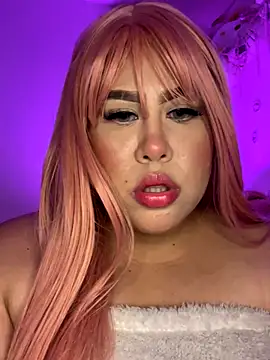 Mia Carters online show from 12/21/25, 01:02