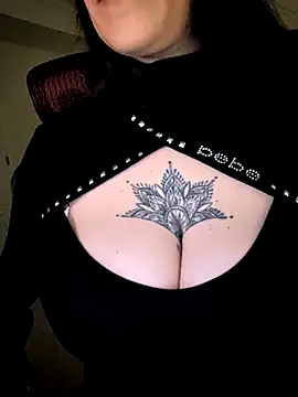 BustyVampyre online show from 04/03/26, 03:37