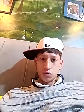 Snapshot of Disey888 chatting on 12/18/25, 05:02 Disey888 online show from 12/18/25, 05:02