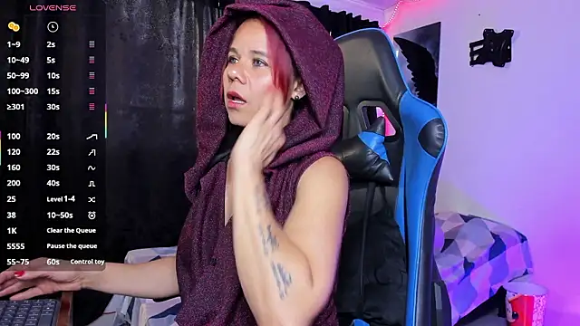 agathawalter  online show from 03/18/26, 10:02