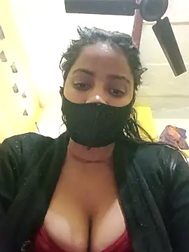 Poonam8080 online show from 02/05/26, 08:19