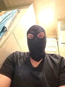 Snapshot of StickyIckyGeckon chatting on 03/16/26, 05:44 StickyIckyGeckon online show from 03/16/26, 05:44