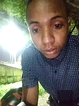 Snapshot of Andreskelly chatting on 02/23/26, 12:30 Andreskelly online show from 02/23/26, 12:30