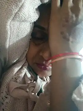 nehakapoor89 online show from 02/19/26, 04:58