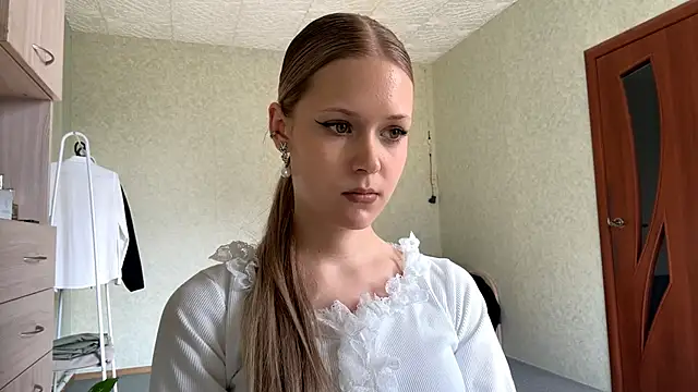 ZaidaSchwarten online show from 03/11/26, 11:38