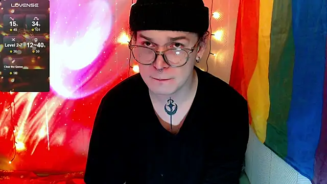 Snapshot of Steve_q chatting on 12/22/25, 11:07 Steve q online show from 12/22/25, 11:07
