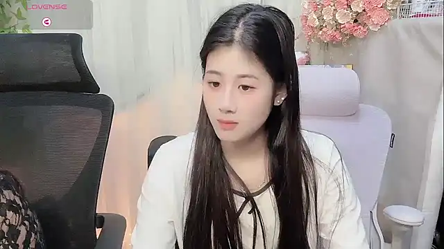 Yvonne-07 online show from 03/08/26, 12:31