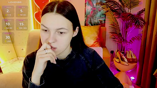 Snapshot of MaxinCarroll chatting on 02/12/26, 05:02 MaxinCarroll online show from 02/12/26, 05:02