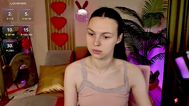 Snapshot of MaxinCarroll chatting on 04/22/26, 10:28 MaxinCarroll online show from 04/22/26, 10:28