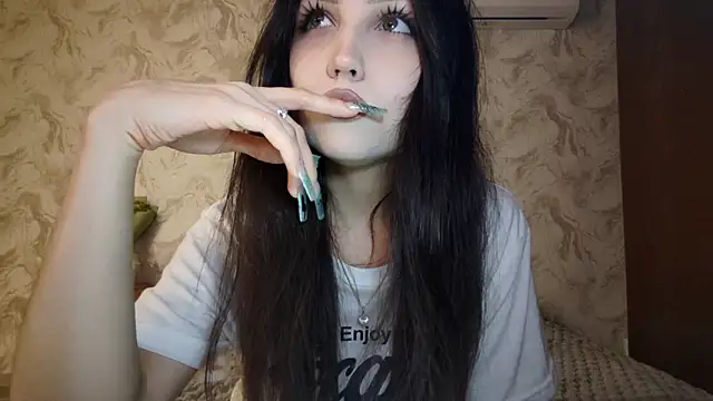 Qwami Amie online show from 03/16/26, 03:16