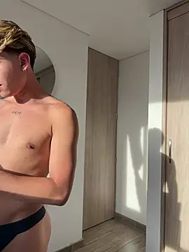 charming twink online show from 01/08/26, 09:50