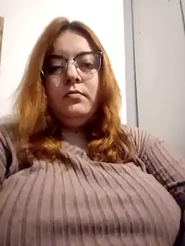 Snapshot of LilithUmbra chatting on 12/15/25, 01:59 LilithUmbra online show from 12/15/25, 01:59