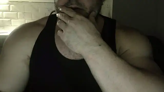 Snapshot of WildJohn_XX chatting on 12/14/25, 09:52 WildJohn XX online show from 12/14/25, 09:52