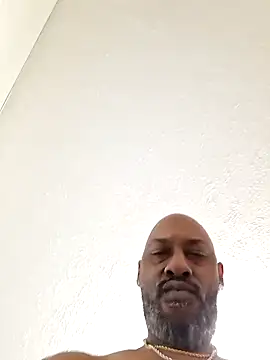 Snapshot of Rizzle9800 chatting on 02/14/26, 06:54 Rizzle9800 online show from 02/14/26, 06:54