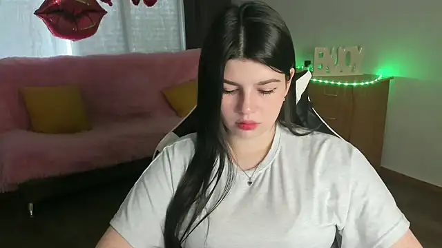 KisaModel online show from 05/19/26, 01:22