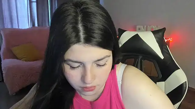 KisaModel online show from 07/05/26, 12:34