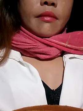 yana-zz online show from 12/22/25, 11:24