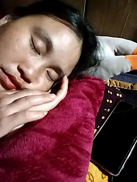 Snapshot of -myaa- chatting on 12/14/25, 11:20 -myaa- online show from 12/14/25, 11:20