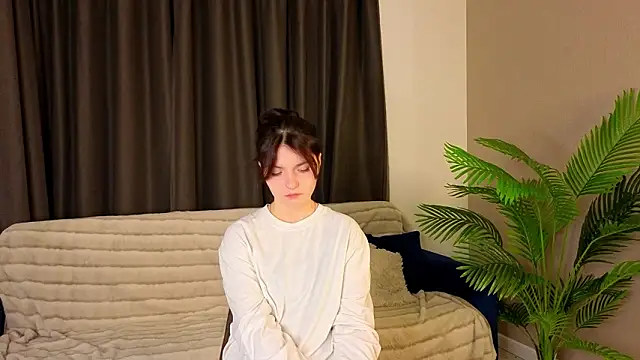 NyraVesperis online show from 03/24/26, 03:06