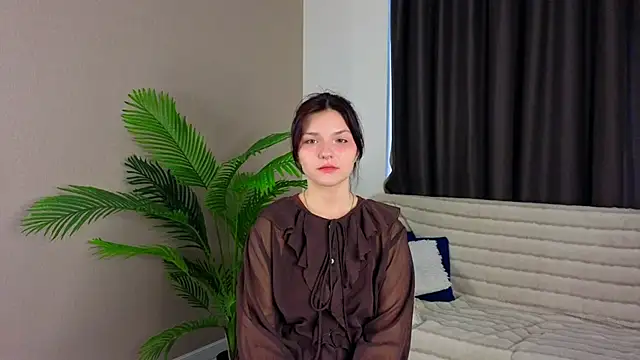 NyraVesperis online show from 03/25/26, 03:07