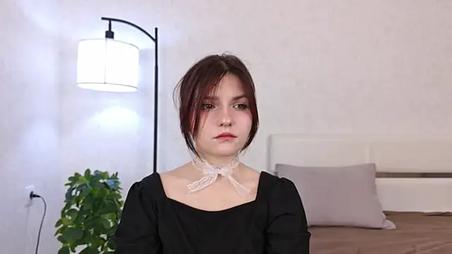 NyraVesperis online show from 05/15/26, 06:31