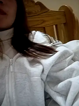 Snapshot of Chinchink2 chatting on 12/14/25, 12:32 Chinchink2 online show from 12/14/25, 12:32