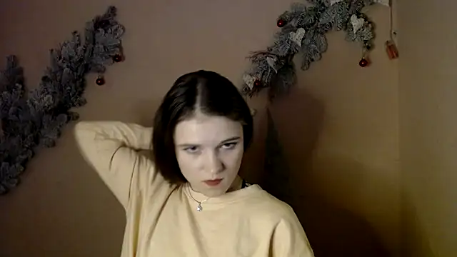 Snapshot of Riya_Vip chatting on 12/15/25, 02:21 Riya Vip online show from 12/15/25, 02:21