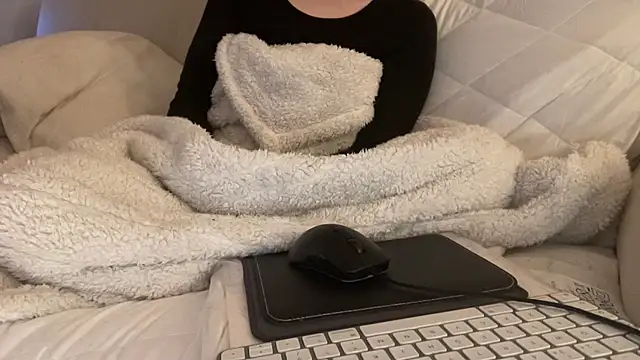 ijustturned18today online show from 01/15/26, 08:08