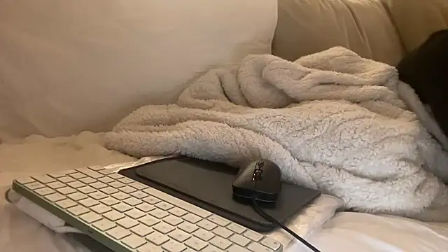 ijustturned18today online show from 01/16/26, 08:57