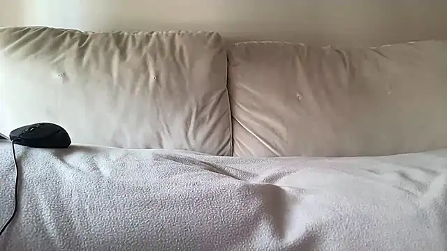 ijustturned18today online show from 07/17/26, 01:40