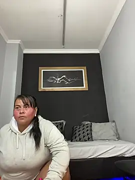 Snapshot of SayMarLuna chatting on 06/12/26, 09:14 SayMarLuna online show from 06/12/26, 09:14