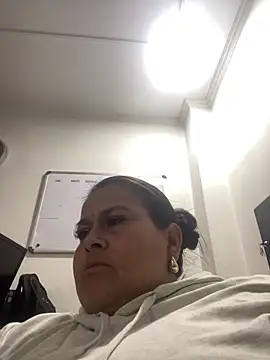 Snapshot of SayMarLuna chatting on 07/10/26, 08:33 SayMarLuna online show from 07/10/26, 08:33