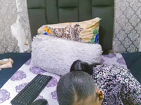 Snapshot of InnocentSlut301 chatting on 12/14/25, 07:40 InnocentSlut301 online show from 12/14/25, 07:40