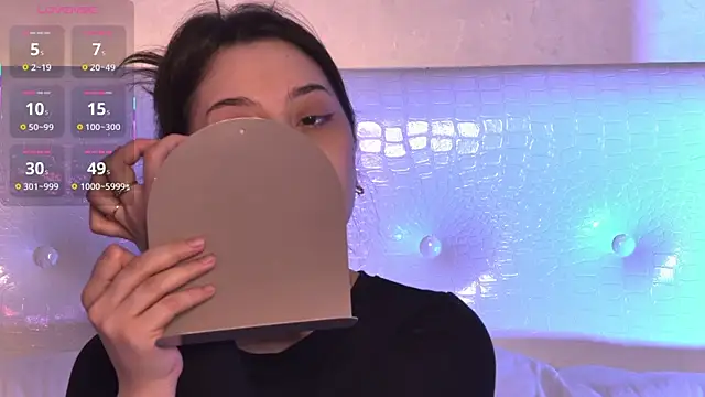 LucieBliss online show from 04/14/26, 01:50