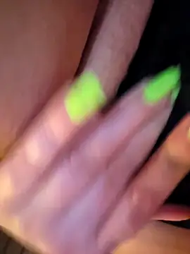 Snapshot of andelija chatting on 12/15/25, 11:58 andelija online show from 12/15/25, 11:58